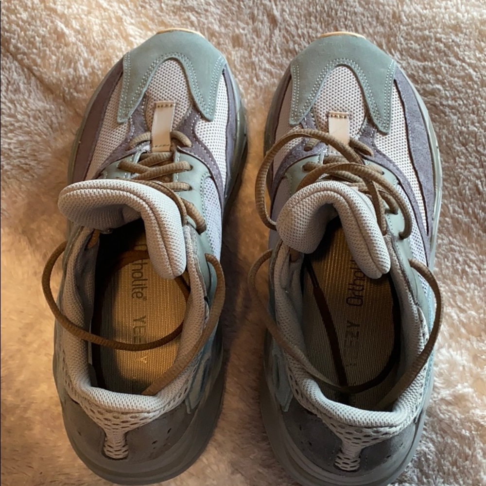 Ortholite YEEZY Adidas Boost tennis shoes. Auth!!!